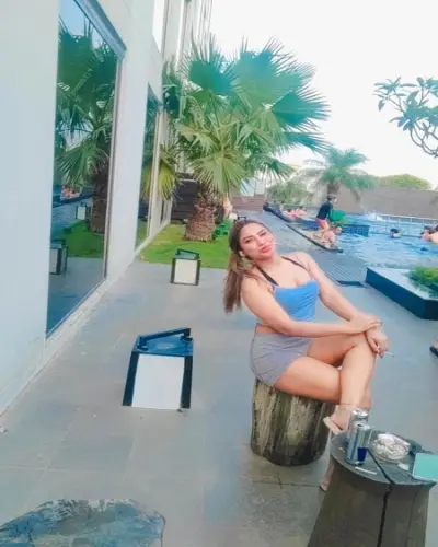 Escort Gandevi